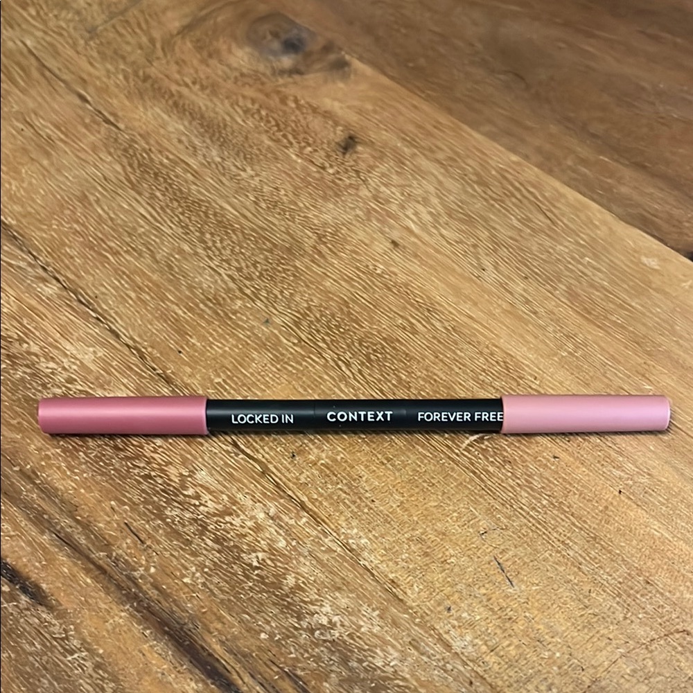 Context Dual Ended Lip Liner